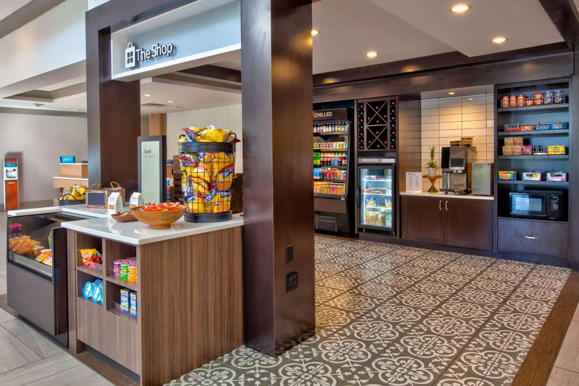 代顿/比弗克里克希尔顿花园酒店 外观 照片